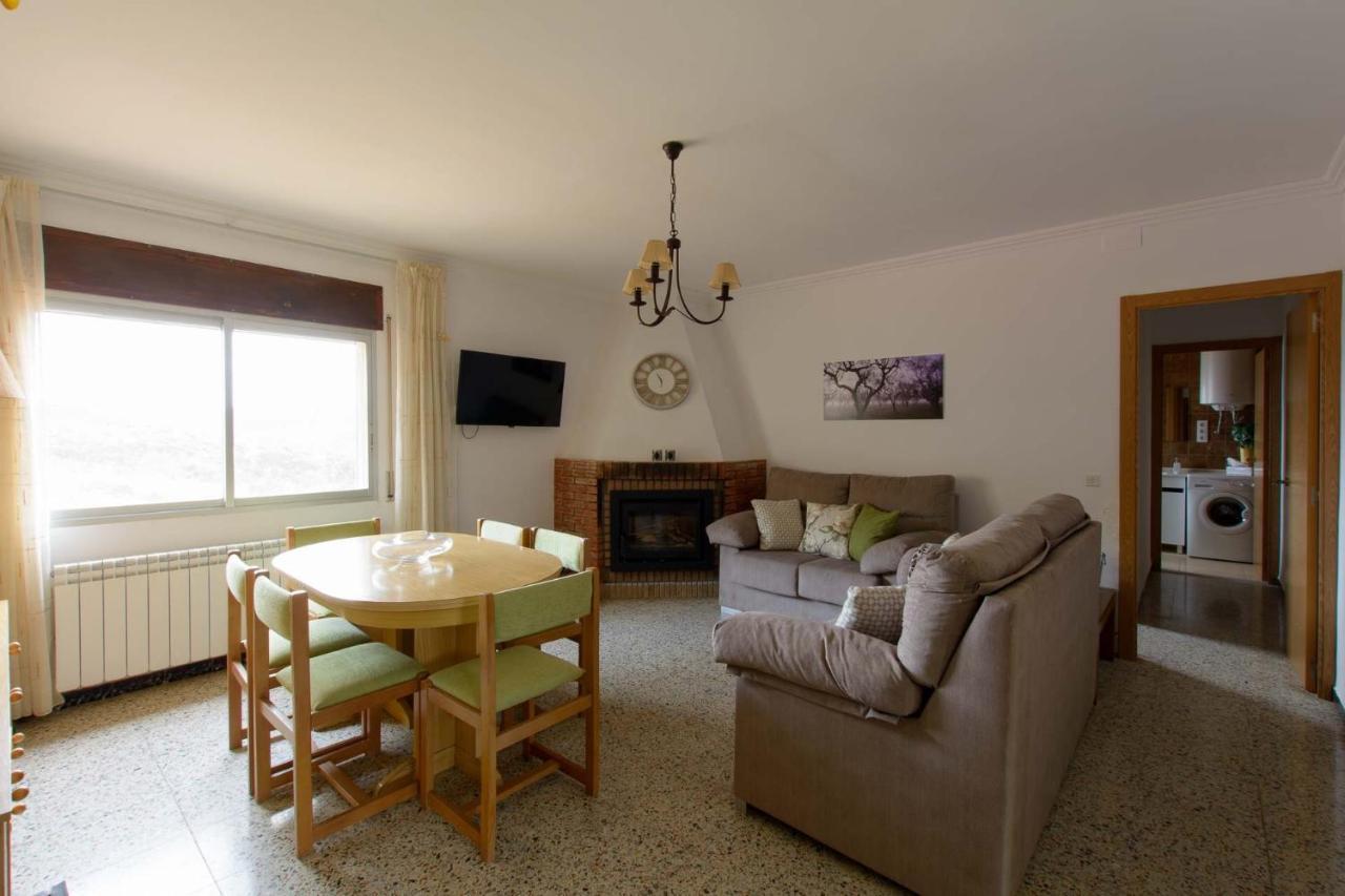Apartaments La Pertusa 2O Corca  Экстерьер фото