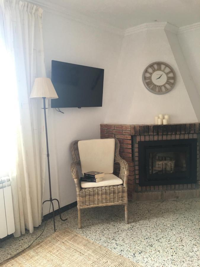 Apartaments La Pertusa 2O Corca  Экстерьер фото