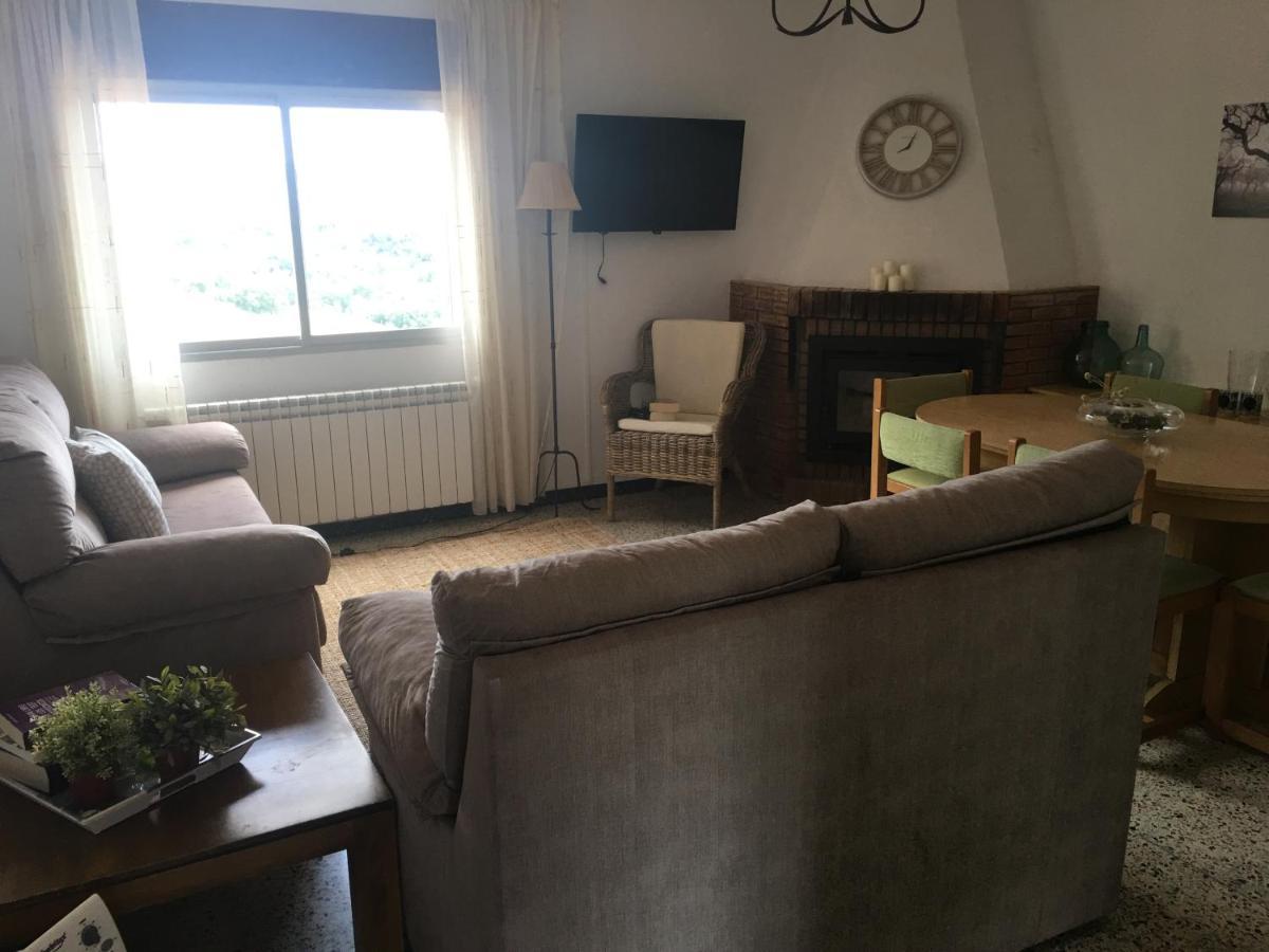 Apartaments La Pertusa 2O Corca  Экстерьер фото
